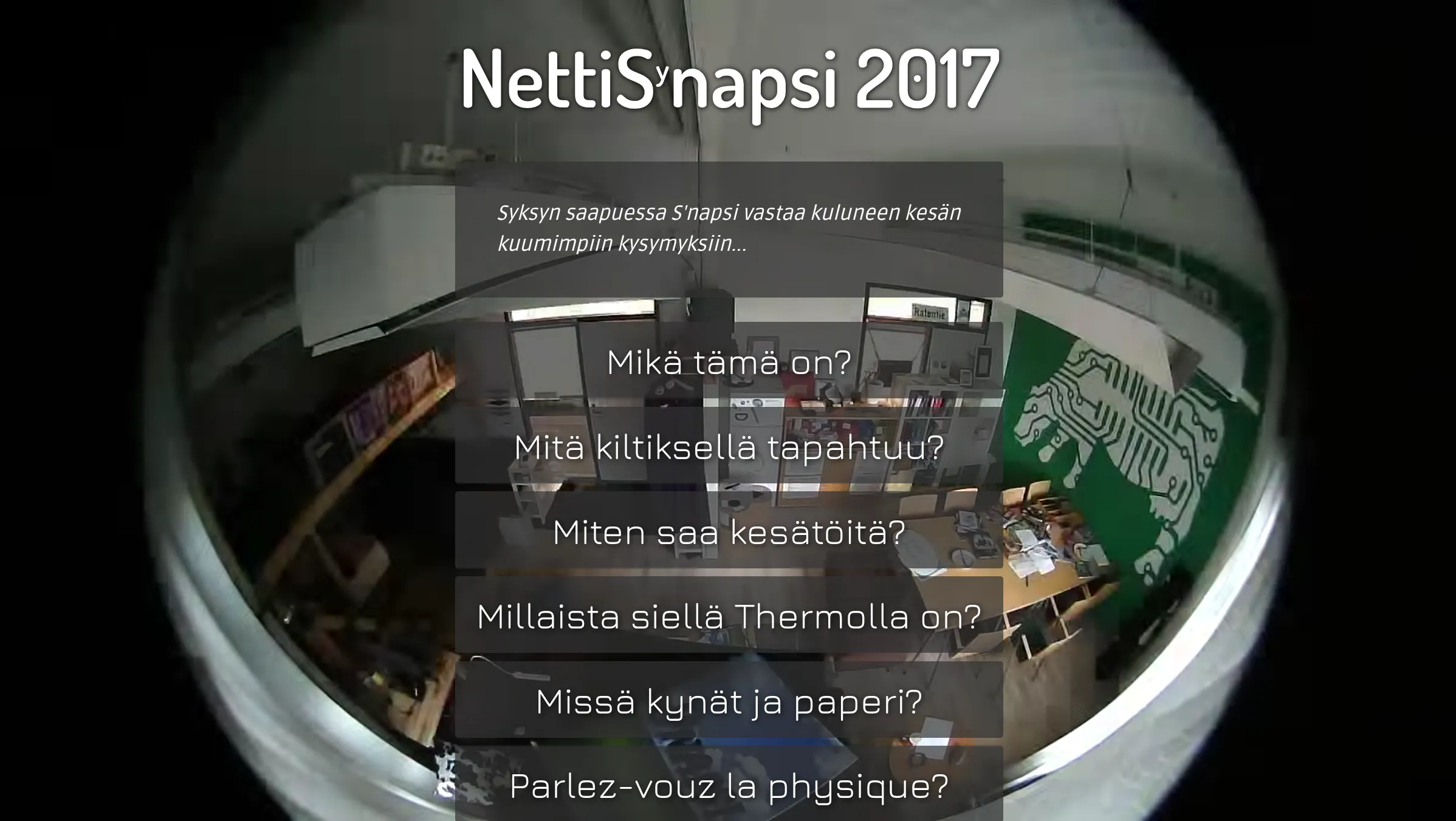 Screenshot of Nettisnapsi 2017 showing the list of articles with an animated timelapse background